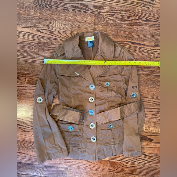 Carmel Ezekiel Spring Jacket with metal buttons and tie belt. Size M. - Picture 10 of 11